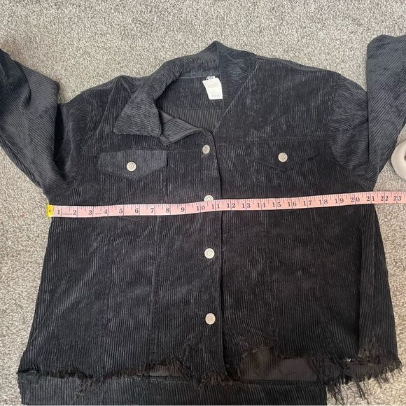 ZENANA DAYNA CORDUROY CROPPED JACKET LARGE Black - Picture 15 of 16